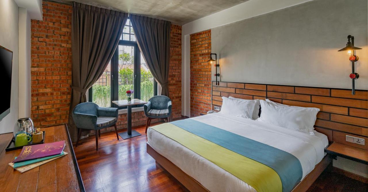 Hotel Treasures And 4*