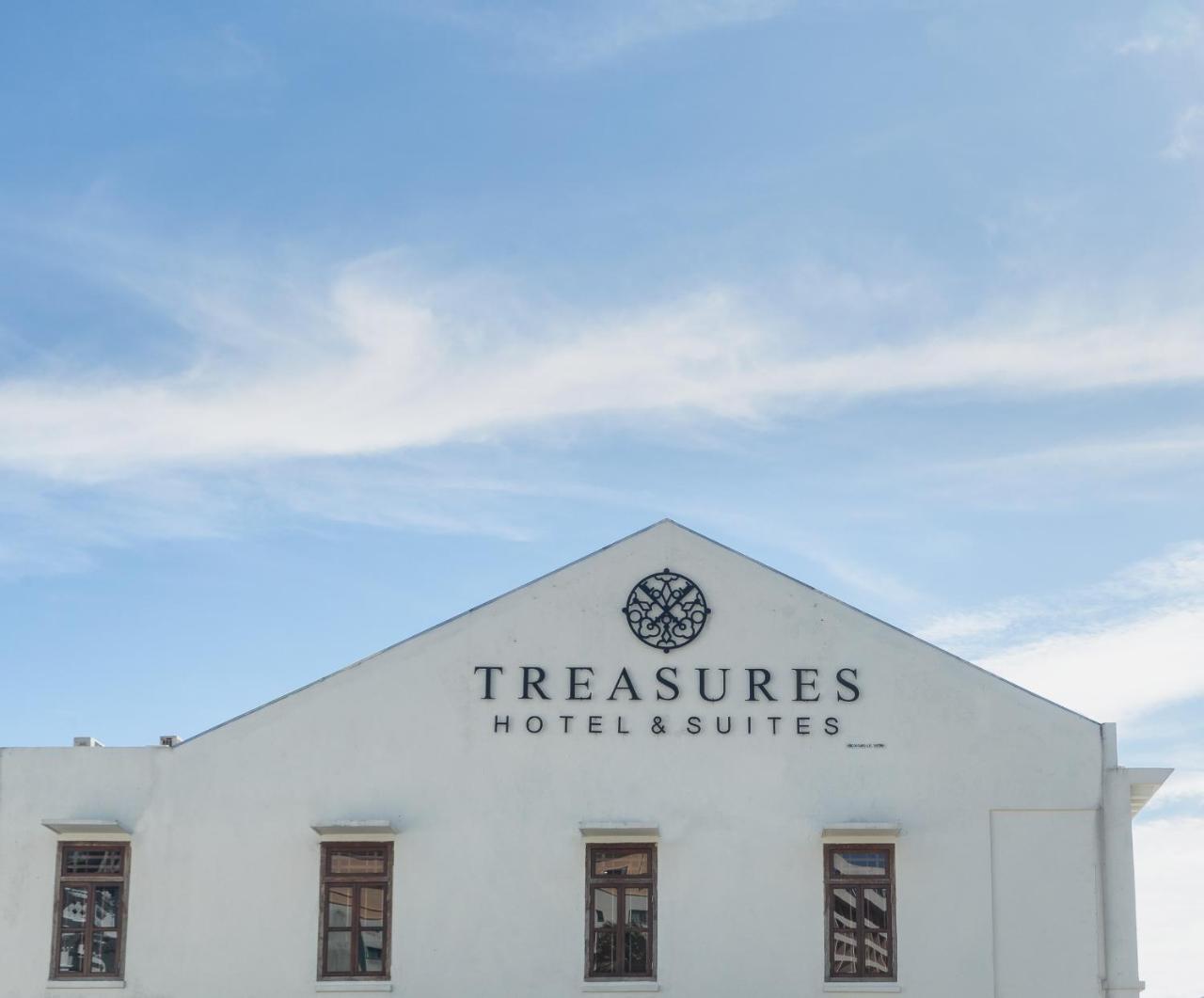 Hotel Treasures And 4*